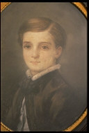 vue 1 - Portrait peint de Julien Viaud enfant, vers l&#39;âge de 8 ans (pastel de Marie Viaud). [Portrait par Cossard, dessin au crayon et pastel 1912-1916. - btv1b1400003v