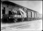 Chemin de fer de Bagdad utilisé par les Anglais (un canon sur un wagon)  Agence Rol. 1918