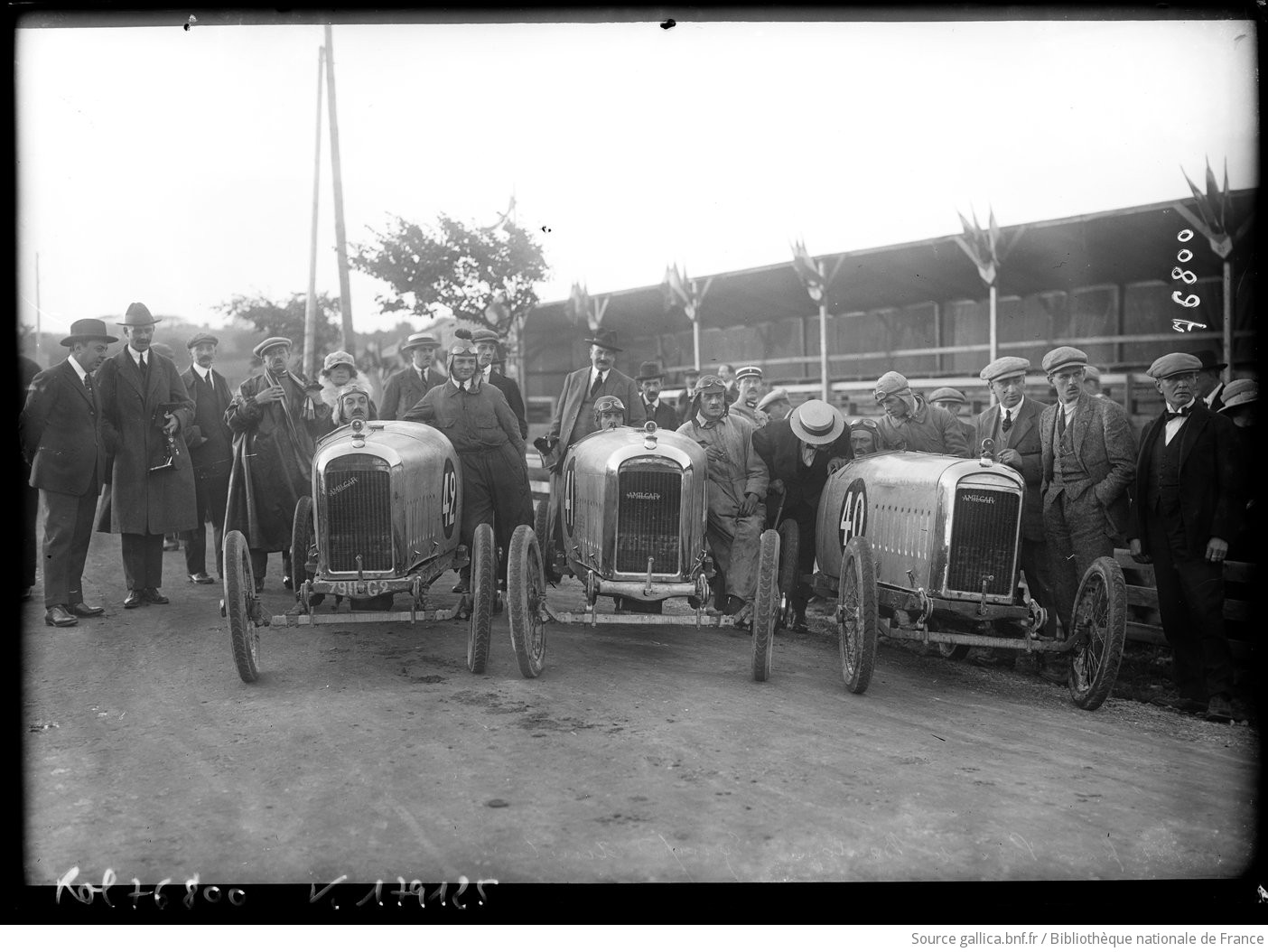 huile - AMILCAR Cyclecar Voiturettes Grand Sport  " CHAPITRE 1 " - Page 32 F1