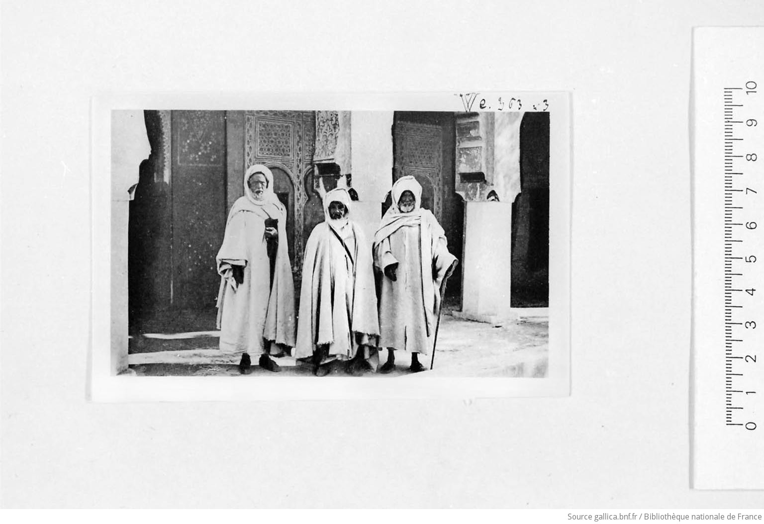 Algériens d'autrefois (photos et cartes postales) F4