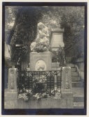 La tombe de Frédéric Chopin au Père-Lachaise Demézy. 1919