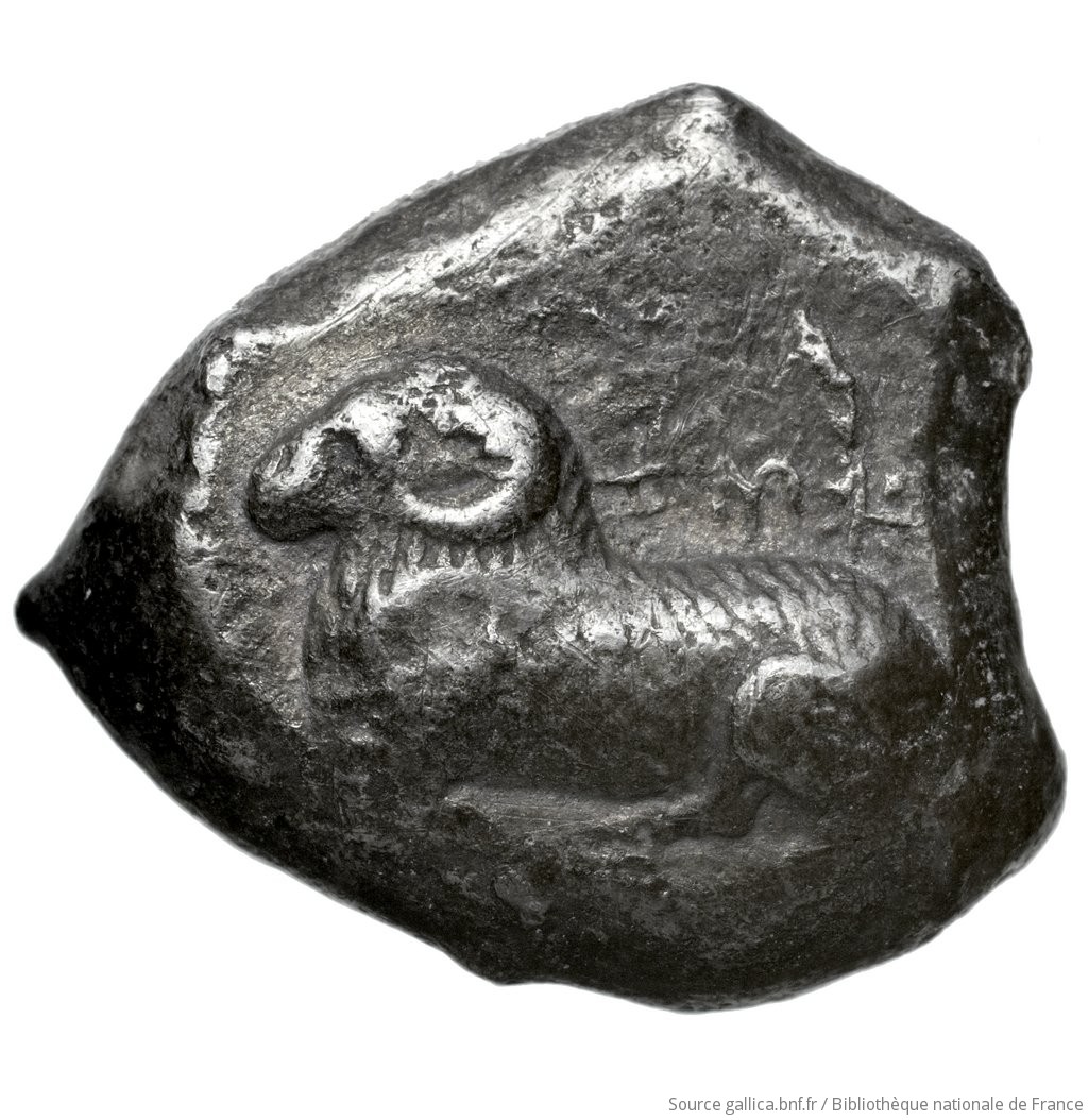 Εμπροσθότυπος 'SilCoinCy A4424, Fonds général, acc.no.: Babelon 558. Silver coin of king Evelthon of Salamis 525 - 500 BC. Weight: 10.84g, Axis: -, Diameter: 22mm. Obverse type: ram lying l.. Obverse symbol: -. Obverse legend: e-u-we in Cypriot syllabic. Reverse type: smooth. Reverse symbol: -. Reverse legend: - in -. 'Catalogue des monnaies grecques de la Bibliothèque Nationale: les Perses Achéménides, les satrapes et les dynastes tributaires de leur empire: Cypre et la Phénicie'.