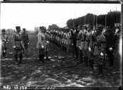 Le maréchal Pétain félicite les Polonais : [photographie de presse] / Agence Meurisse