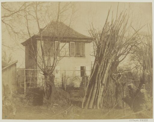 St Robertsau : [Strasbourg, vue d'une maison à la Robertsau] : [photographie] / [attribué à Victor Stribeck]