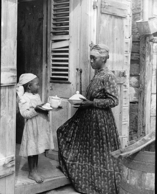 Marie-Galante. Ma bonne, Alice Accipé, et ma sous-bonne Loulouse (1895) / [photogr.] Salles ; [photogr. reprod. par Radiguet & Massiot?]