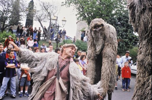 [Recueil. Festival les Siacreries. Carros. 20-22 mai 2004 / photographies de Joël Verhoustraeten]