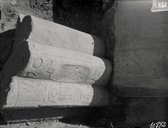 [Médamoud : monument, extrémité d'une colonne usurpée par Sobekhotep III]