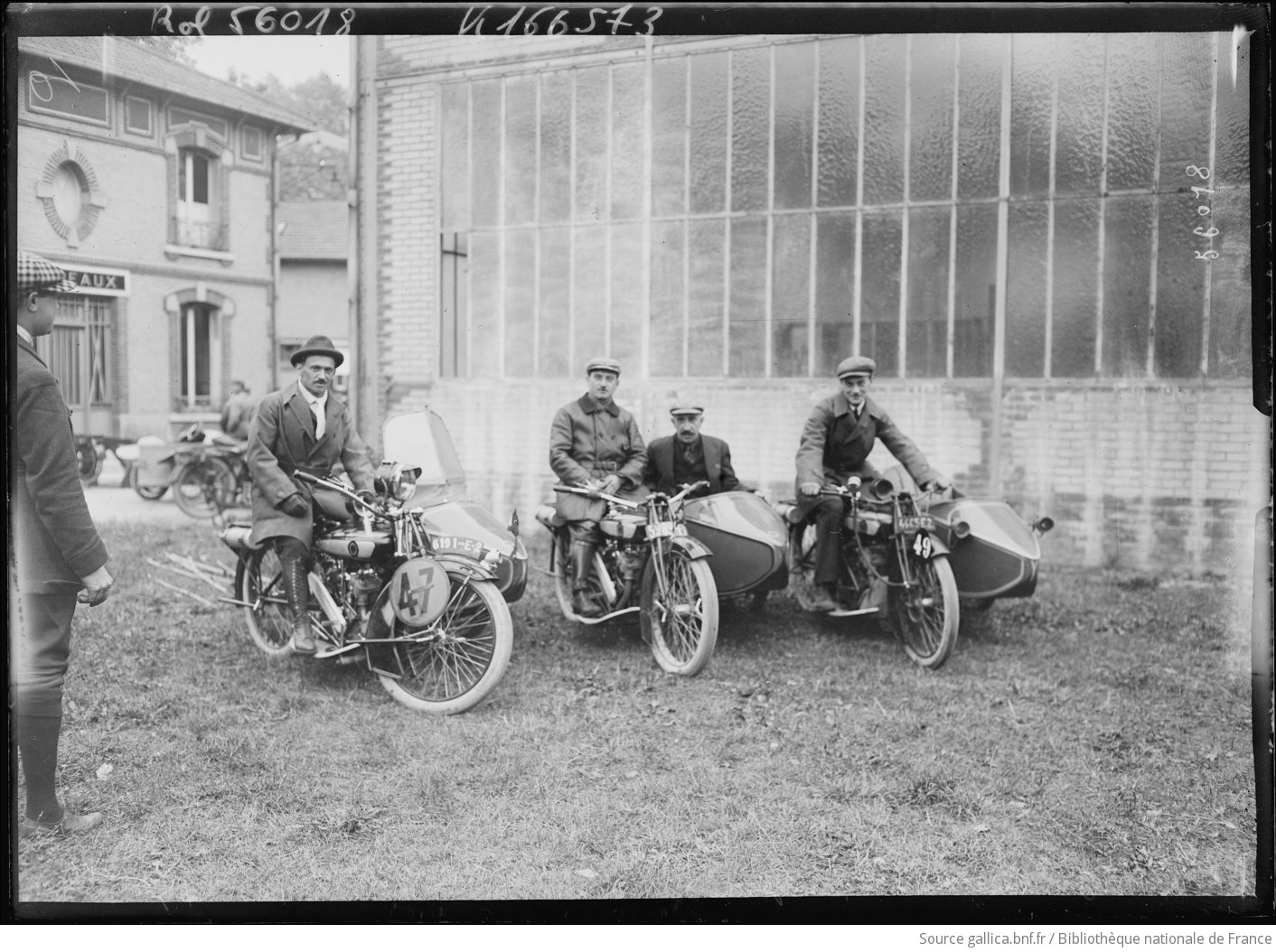 Sidecar Sidecars Side-car Side-cars photos d'époque - Page 2 F1