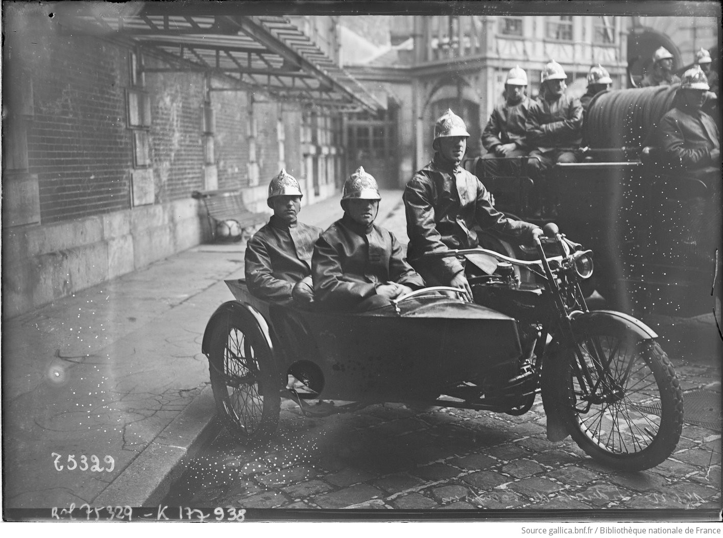 sidecar - Sidecar Sidecars Side-car Side-cars photos d'époque F1