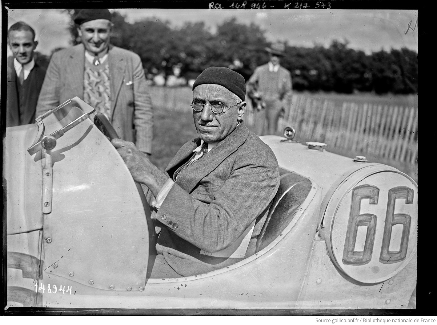 FORD MONTIER Spécial + FORD Sport - Page 3 F1