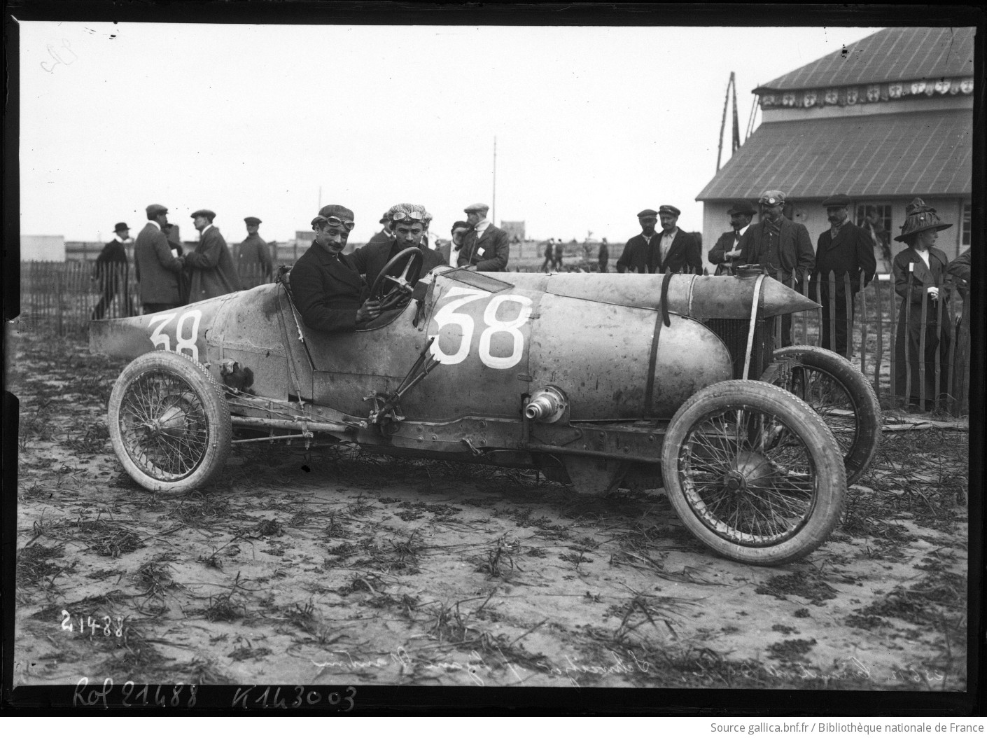 Les culs pointus, ne servent à rien, selon X !  F1