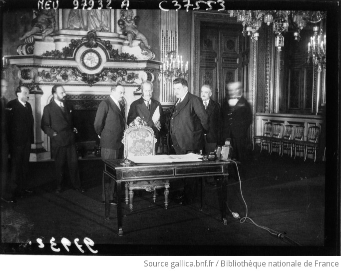 Quai d Orsay signature du pacte de non agression Franco Soviétique photographie de presse