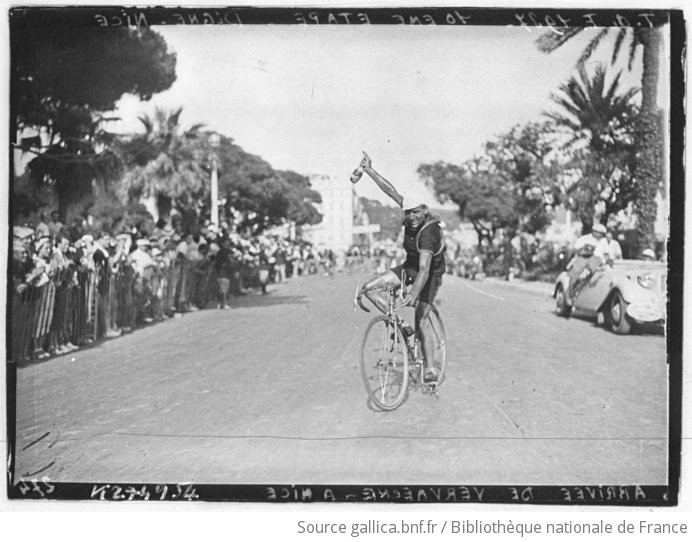 [Recueil. Tour de France cycliste de 1937. Journée du 11 juillet. 10e ...