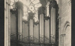 Accéder à la page "Orgues de Notre-Dame, vers 1900"