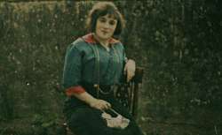 Etienne Descargues, femmes assise au tricot.1892-1914