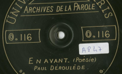 Accéder à la page "En avant ! - récité par Paul Déroulède, 1913"