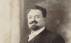 Léonce Antoine Escalaïs, photographie d'A. Schnell, Oran, 1900 source : gallica.bnf.fr / BnF