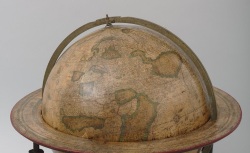 Accéder à la page "Globe terrestre, J. Hondius, 1600"