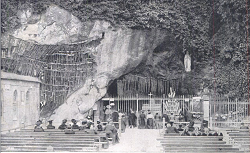 Lourdes - La Grotte, carte postale 19??