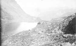 Pyrénées [lac de montagne] : [photographie de presse] / [Agence Rol] 1913