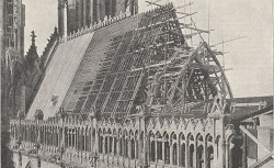 Accéder à la page "La réfection de la toiture de la cathédrale de Reims"