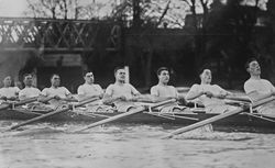 Equipe de Cambridge [aviron] : [Agence Rol] 1923