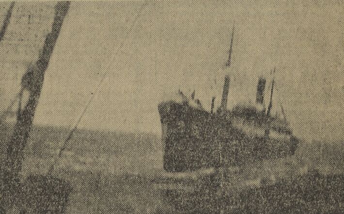 Le remorquage du 'Tejo' par 'Iroise'. Image publiée à Brest le 17 février 1931 dans le journal : La Dépêche de Brest & de l'Ouest