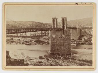 3 phot. de la crue de l'Ardèche du 22 septembre 1890 à Vallon et au Pont-d'Arc, don Albert Souche en 1891